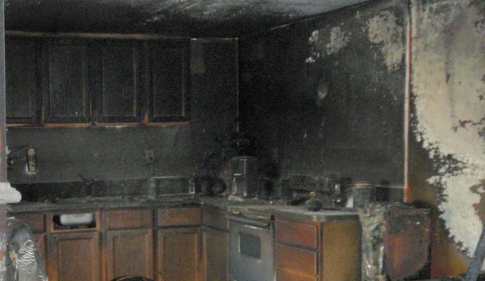 kitchen fire smoke and soot damage restoration