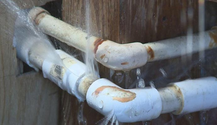 Water pipe break repair service